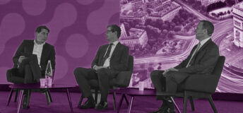 Nicolas Dufourcq (centre)